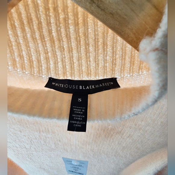 White house black market pullover - Picture 3 of 6